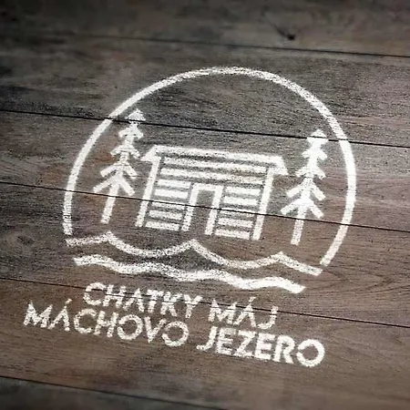 Parque de vacaciones Máj Máchovo Jezero